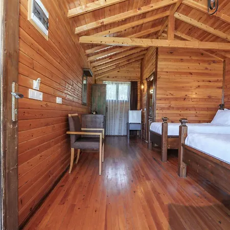 Sea Valley מלון 3*